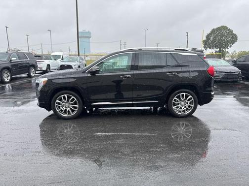 2022 GMC Terrain Denali