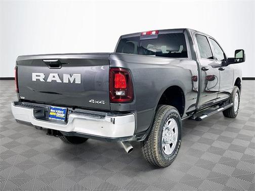 2026 RAM 2500 Tradesman Crew Cab 4x4 6'4' Box