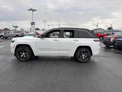 2024 Jeep Grand Cherokee Summit