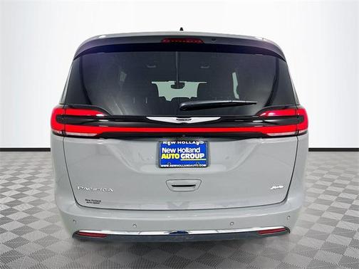 2025 Chrysler Pacifica L