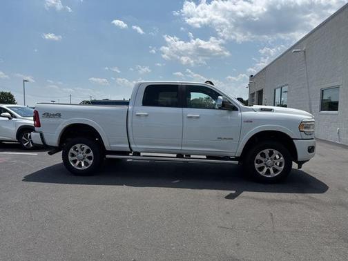 2022 RAM 2500 Laramie Crew Cab 4x4 6'4' Box