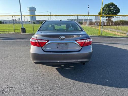 2016 Toyota Camry XLE