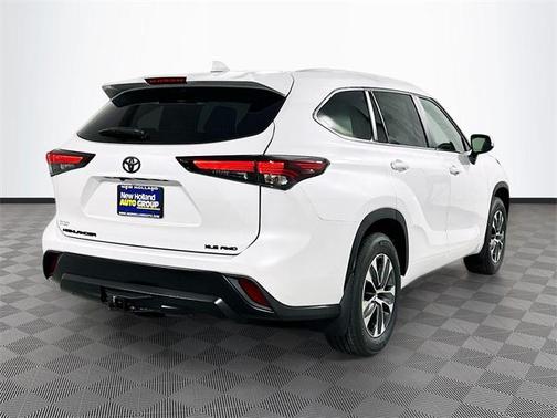 2026 Toyota Highlander XLE