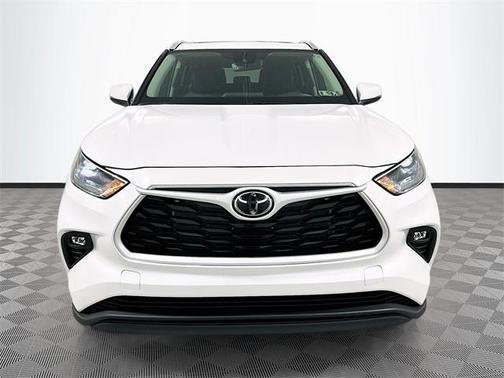 2026 Toyota Highlander XLE