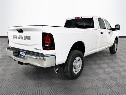 2026 RAM 2500 Tradesman Crew Cab 4x4 8' Box
