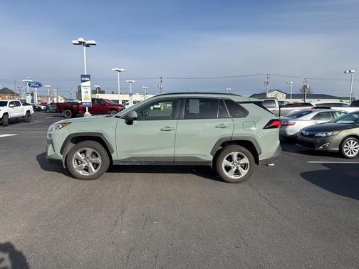 2021 Toyota RAV4 Hybrid XLE Premium