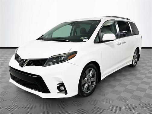 2018 Toyota Sienna SE