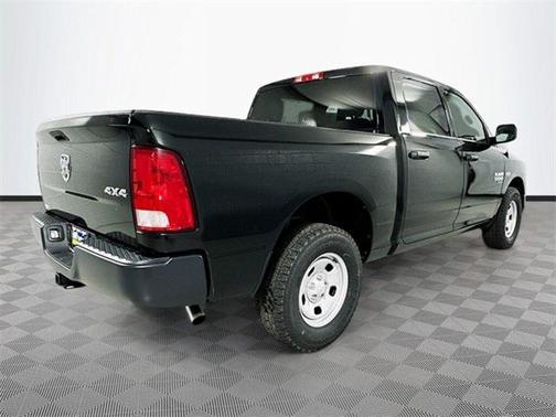 2024 RAM 1500 Classic SSV Crew Cab 4x4 5'7' Box