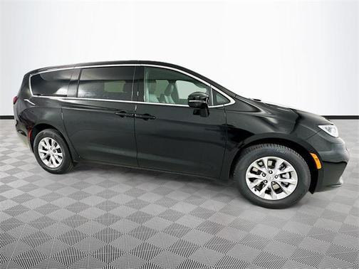 2026 Chrysler Pacifica L