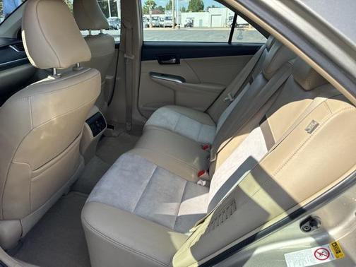 2013 Toyota Camry Hybrid XLE