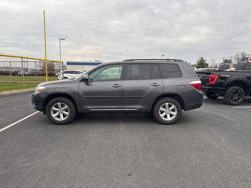 2010 Toyota Highlander SE