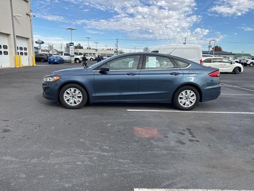 2019 Ford Fusion S