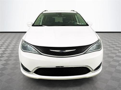 2019 Chrysler Pacifica Touring-L Plus