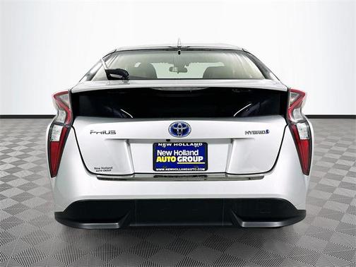 2016 Toyota Prius Three Touring