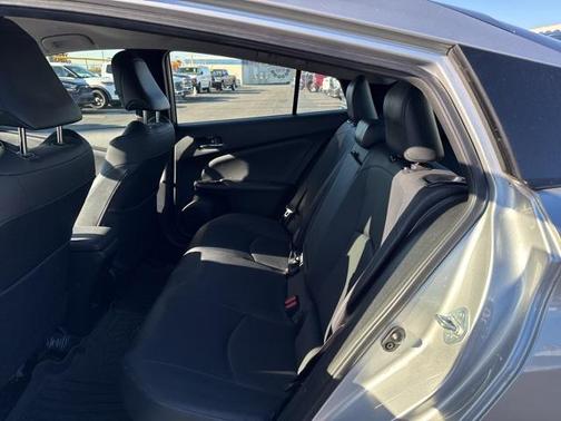 2016 Toyota Prius Three Touring