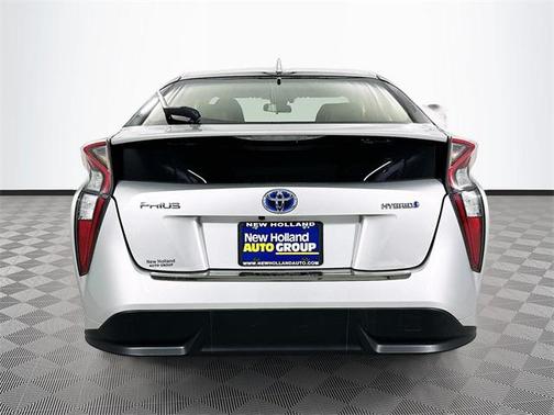2016 Toyota Prius Three Touring