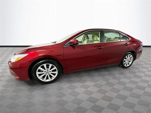 2015 Toyota Camry Hybrid XLE