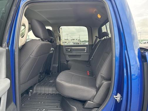 2019 RAM 1500 Classic Warlock Crew Cab 4x4 5'7' Box