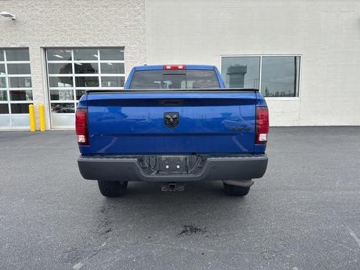 2019 RAM 1500 Classic Warlock Crew Cab 4x4 5'7' Box