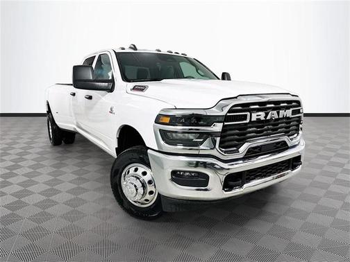 2026 RAM 3500 Tradesman Crew Cab 4x4 8' Box