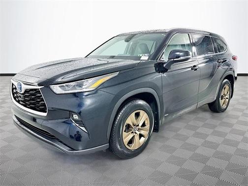 2022 Toyota Highlander Hybrid XLE