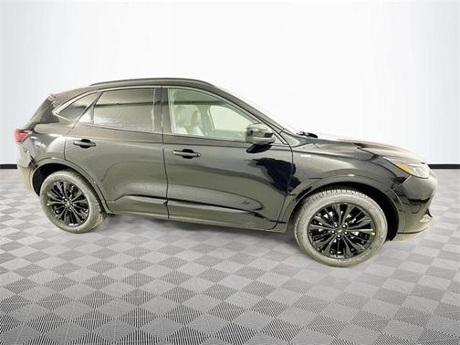 2026 Ford Escape ST-Line Elite