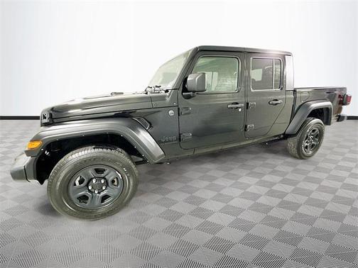 2022 Jeep Gladiator Sport