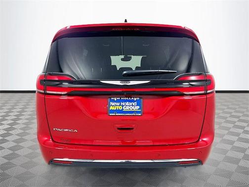 2025 Chrysler Pacifica L
