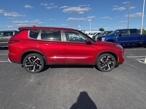 2022 Mitsubishi Outlander SE