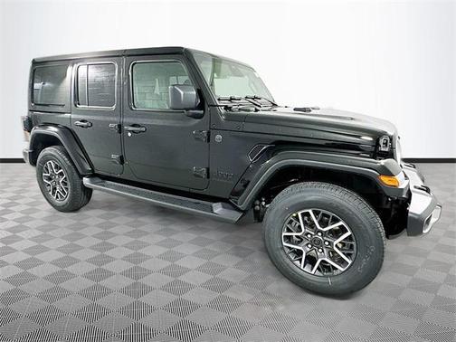2026 Jeep Wrangler 4-Door Sahara 4x4