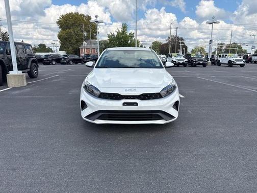 2023 Kia Forte LXS