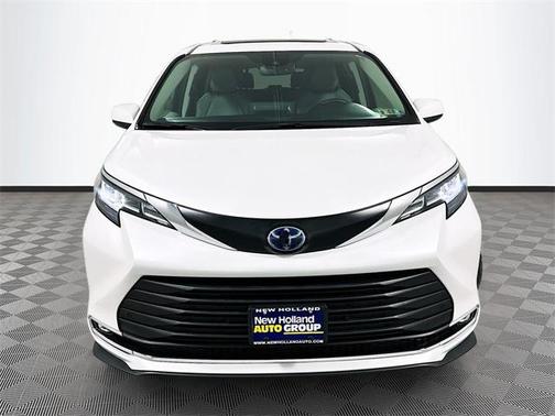 2022 Toyota Sienna XLE