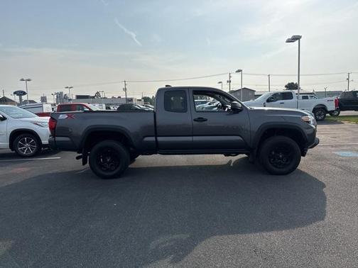 2021 Toyota Tacoma SR