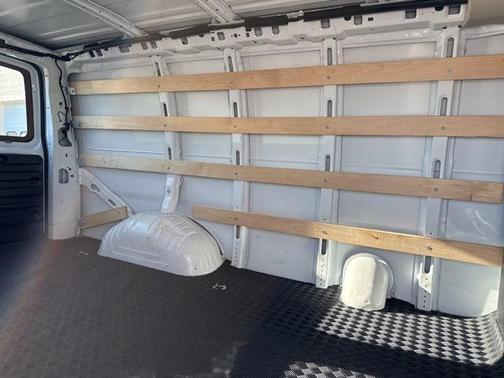 2024 Chevrolet Express 2500 RWD 2500 Regular Wheelbase WT