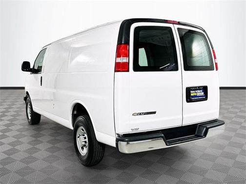 2024 Chevrolet Express 2500 RWD 2500 Regular Wheelbase WT