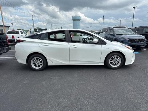 2018 Toyota Prius Four