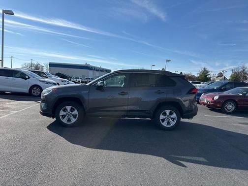 2020 Toyota RAV4 Hybrid XLE
