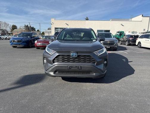 2020 Toyota RAV4 Hybrid XLE