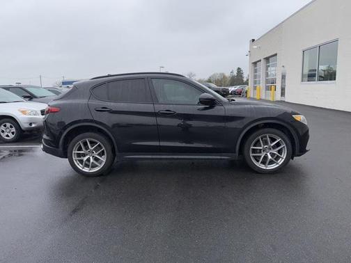2018 Alfa Romeo Stelvio Ti Sport