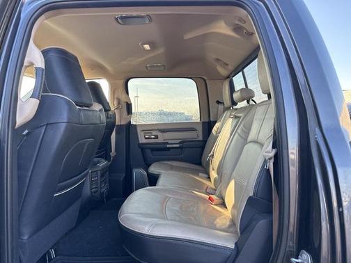 2022 RAM 3500 Limited Crew Cab 4x4 8' Box