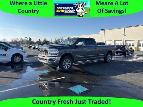 2022 RAM 3500 Limited Crew Cab 4x4 8' Box