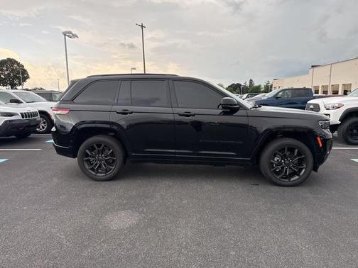 2023 Jeep Grand Cherokee 4xe 30th Anniversary