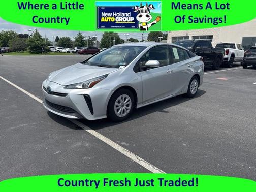 2022 Toyota Prius LE