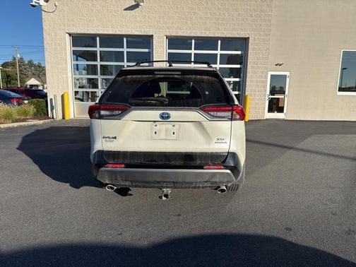 2021 Toyota RAV4 Hybrid SE