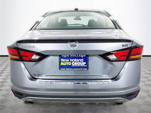 2022 Nissan Altima SR FWD