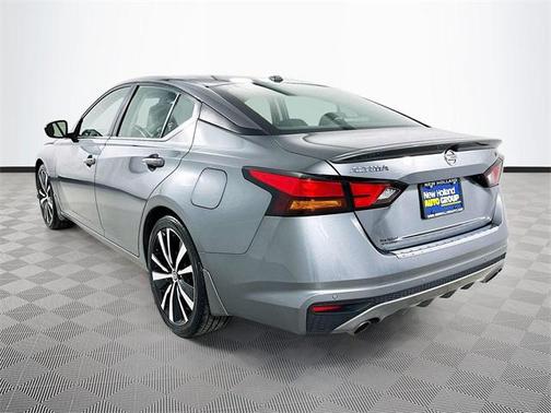 2022 Nissan Altima SR FWD