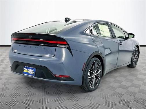 2025 Toyota Prius XLE