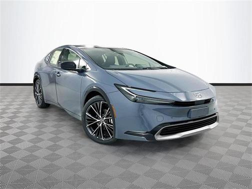2025 Toyota Prius XLE