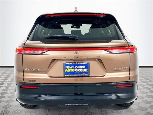 2025 Toyota Crown Signia Limited