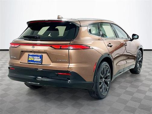 2025 Toyota Crown Signia Limited